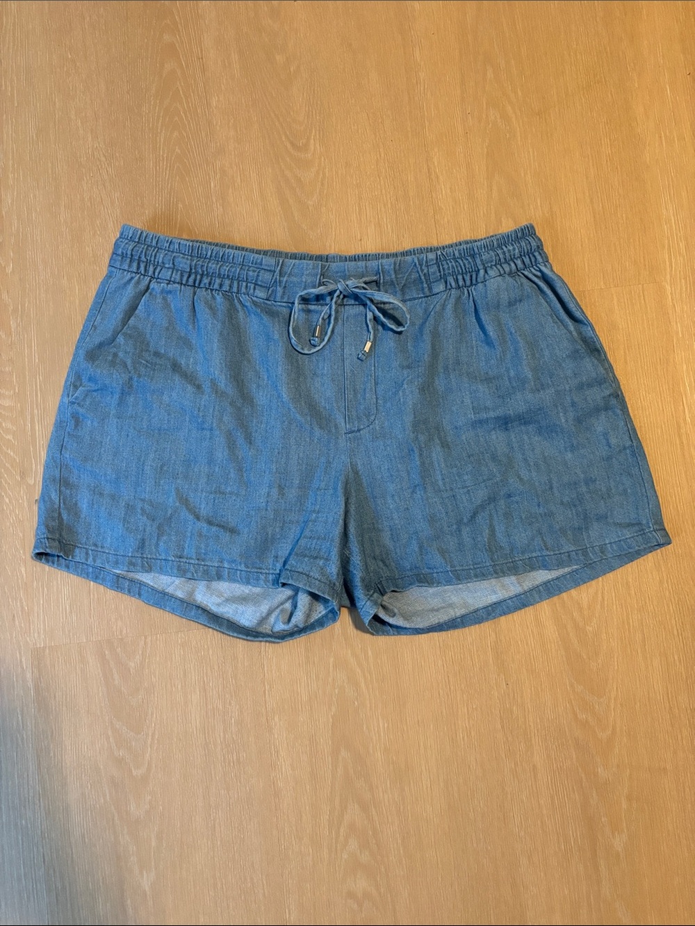 Old Navy Chambray Cotton Drawstring Shorts size Large